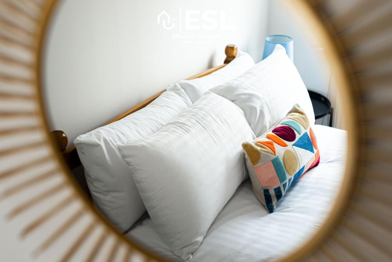 2 Bedroom Terrace Cottage, Parking, 5 Minutes Drive To Royal Shrewsbury Hospital Ngoại thất bức ảnh